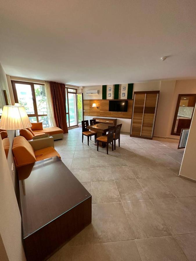 Briz Beach Apartments - Section B Sluneční pobřeží Exteriér fotografie