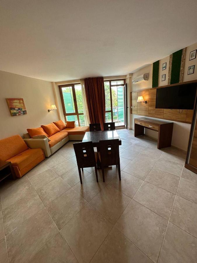 Briz Beach Apartments - Section B Sluneční pobřeží Exteriér fotografie